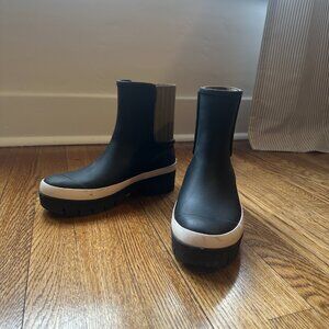 Tory Burch Rain Books